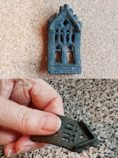 Anglo-Saxon Quill Pen Wipe depicting Ripon Minster in 672